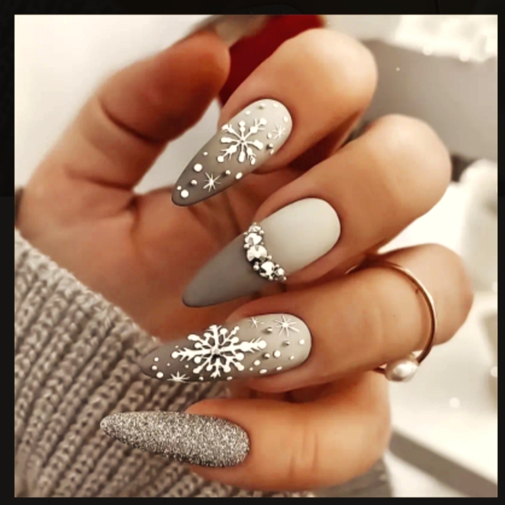 #9 Nails for the Holidays
